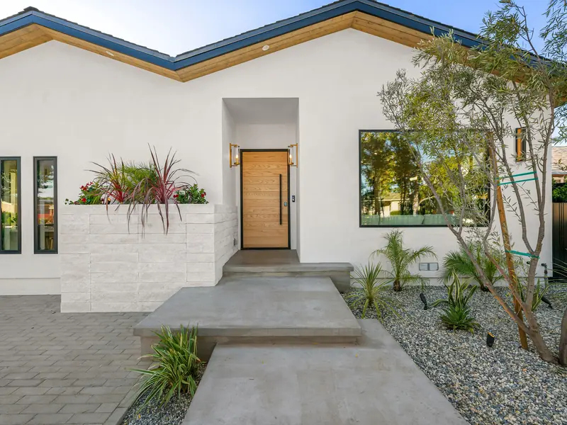 Finished stucco exterior on a Southern Utah home, the kind of work Washington County homeowners and builders call us back for